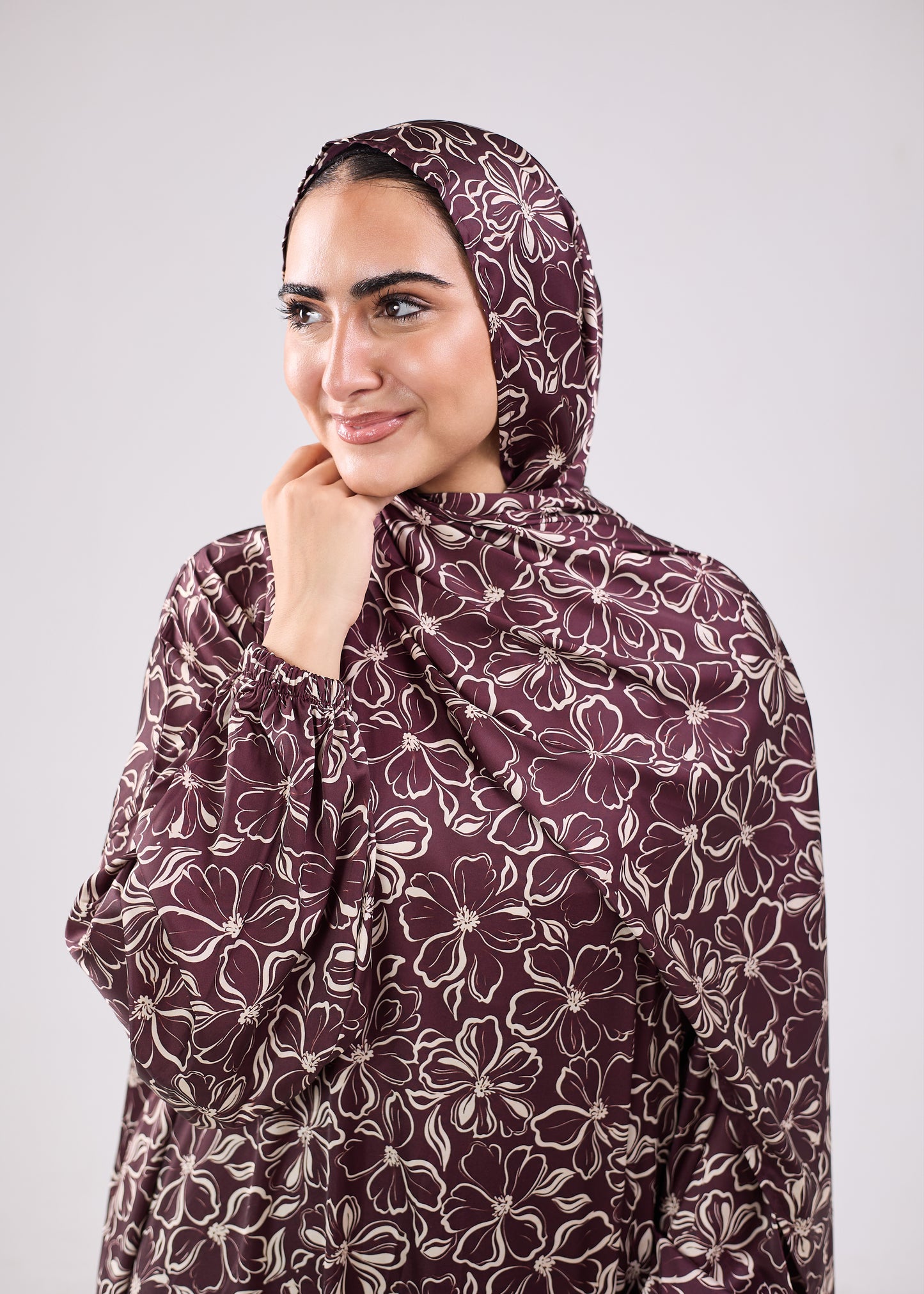 Raghad Printed Satin Isdal
