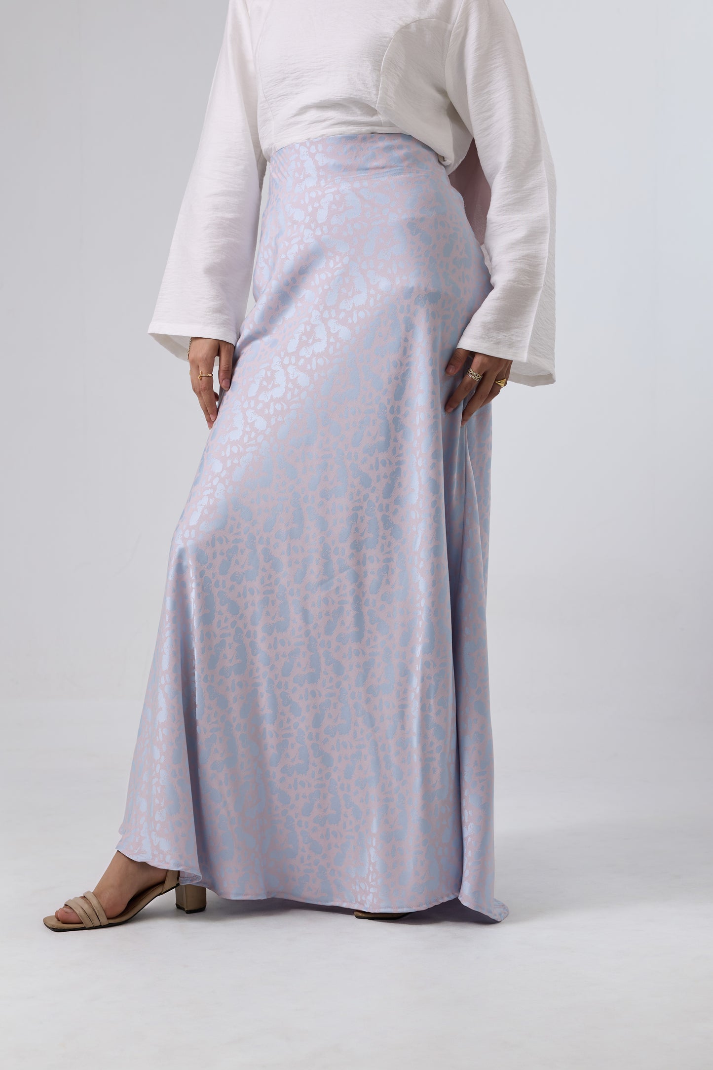 Luna Satin Maxi Skirt – High Waist Elegant Fit