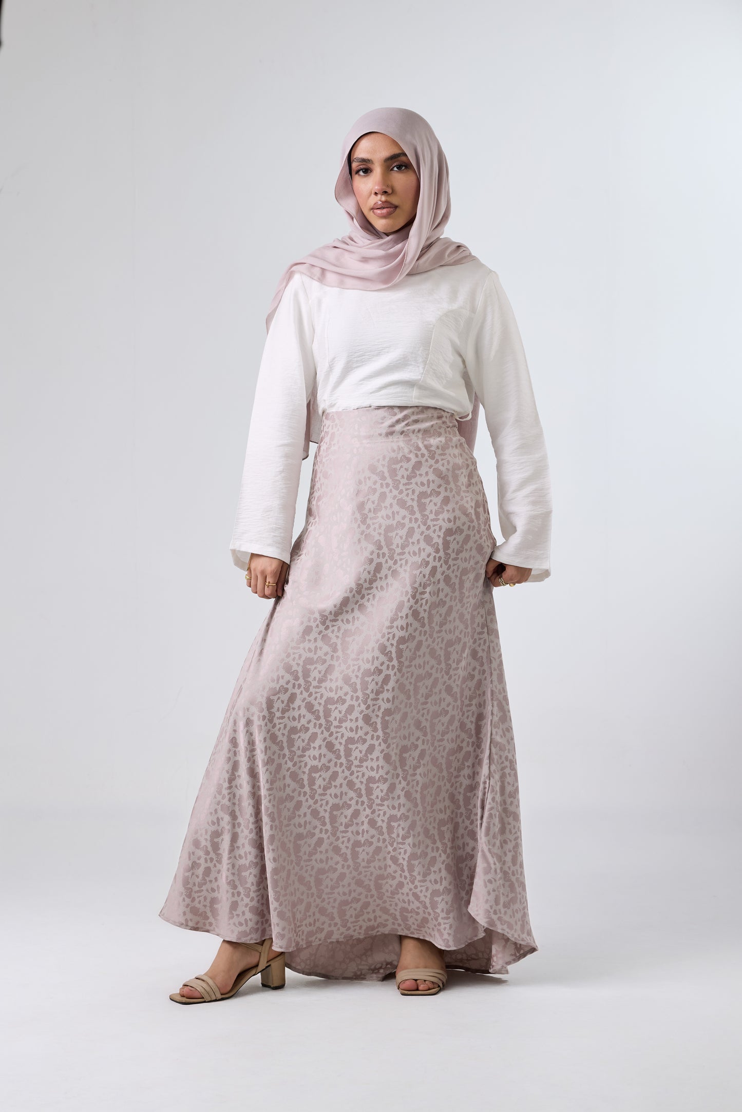 Luna Satin Maxi Skirt – High Waist Elegant Fit