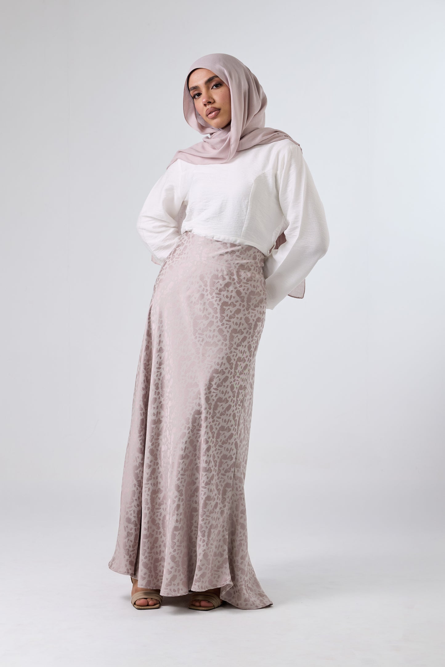 Luna Satin Maxi Skirt – High Waist Elegant Fit