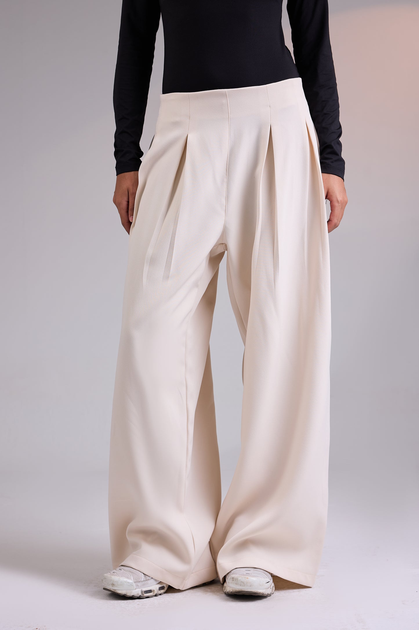 Structured Waist Wide-Leg Pants