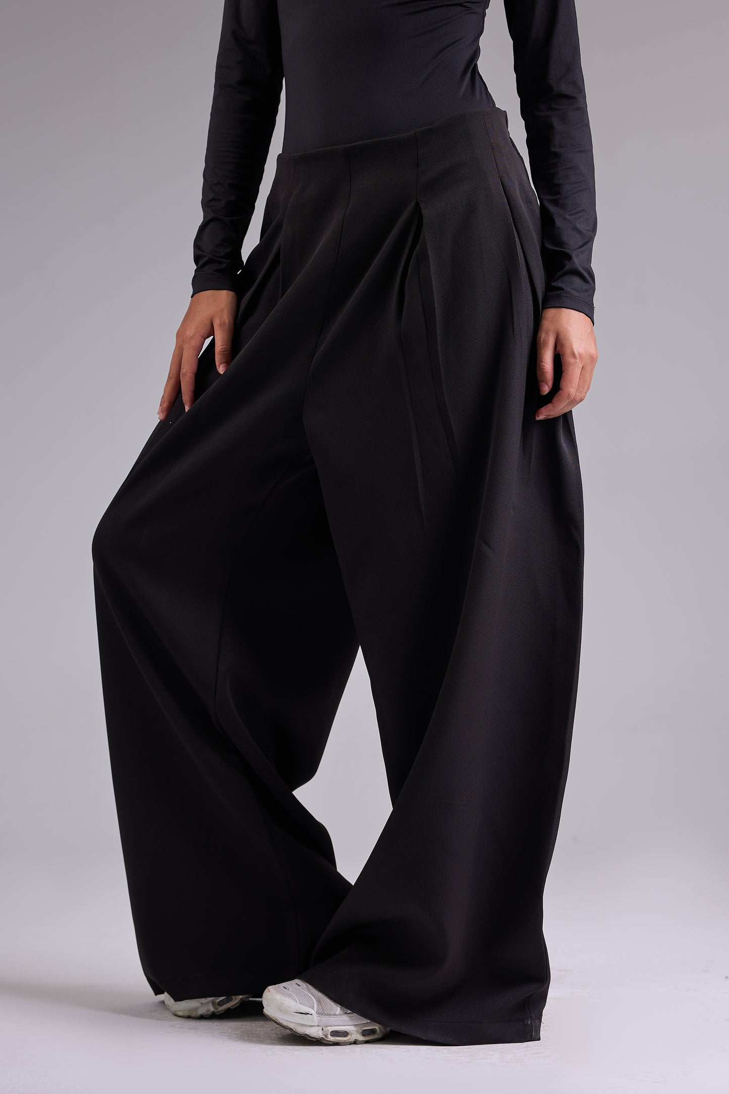 Structured Waist Wide-Leg Pants