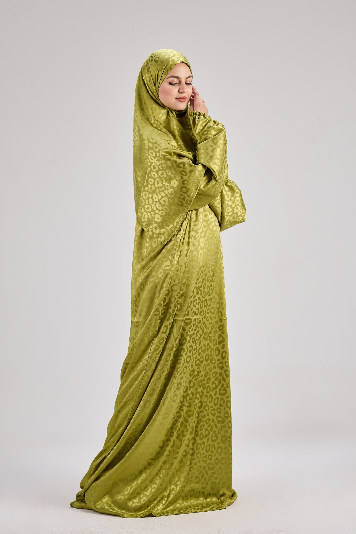 Satin Jacquard Pear