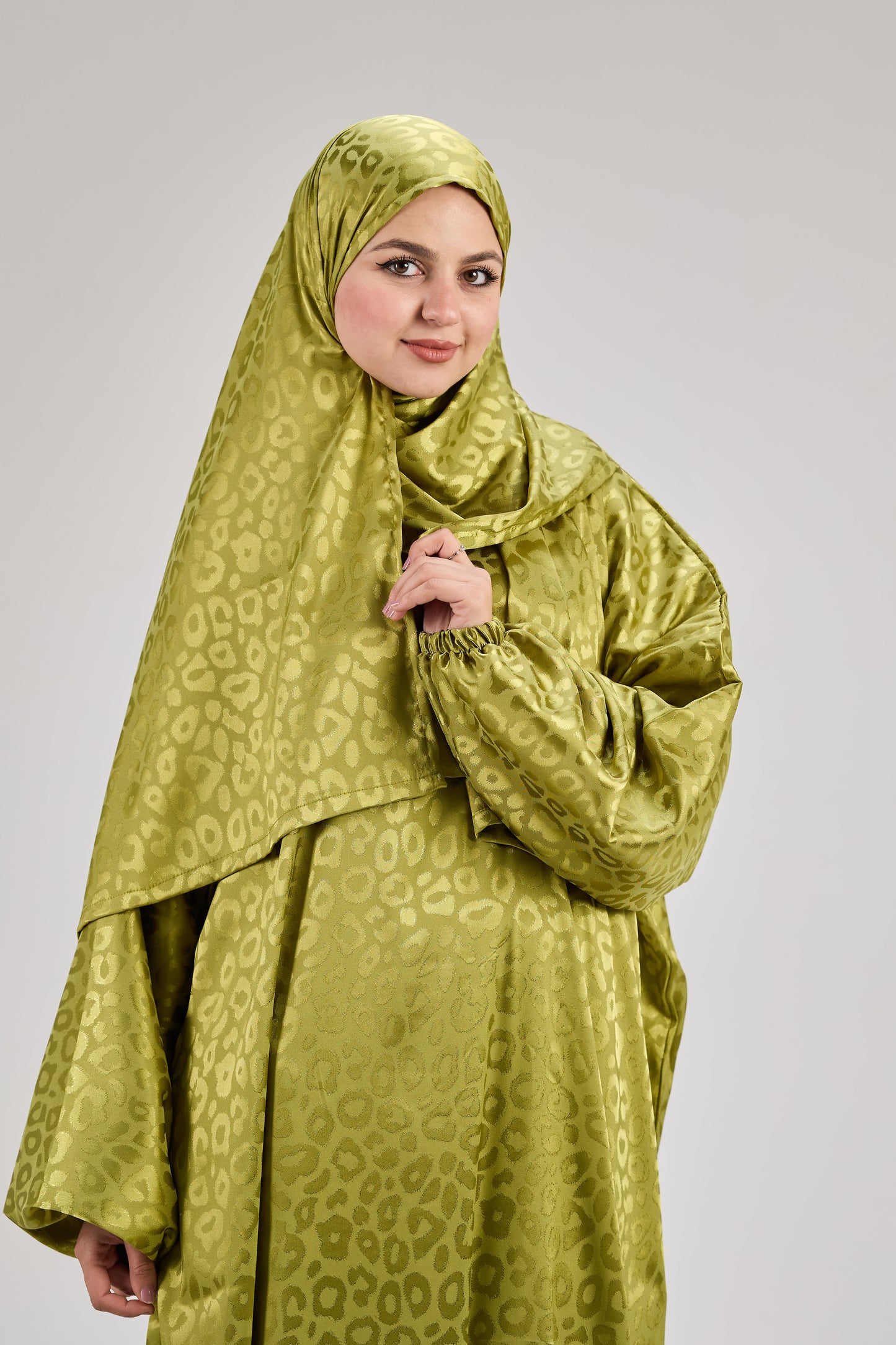 Satin Jacquard Pear