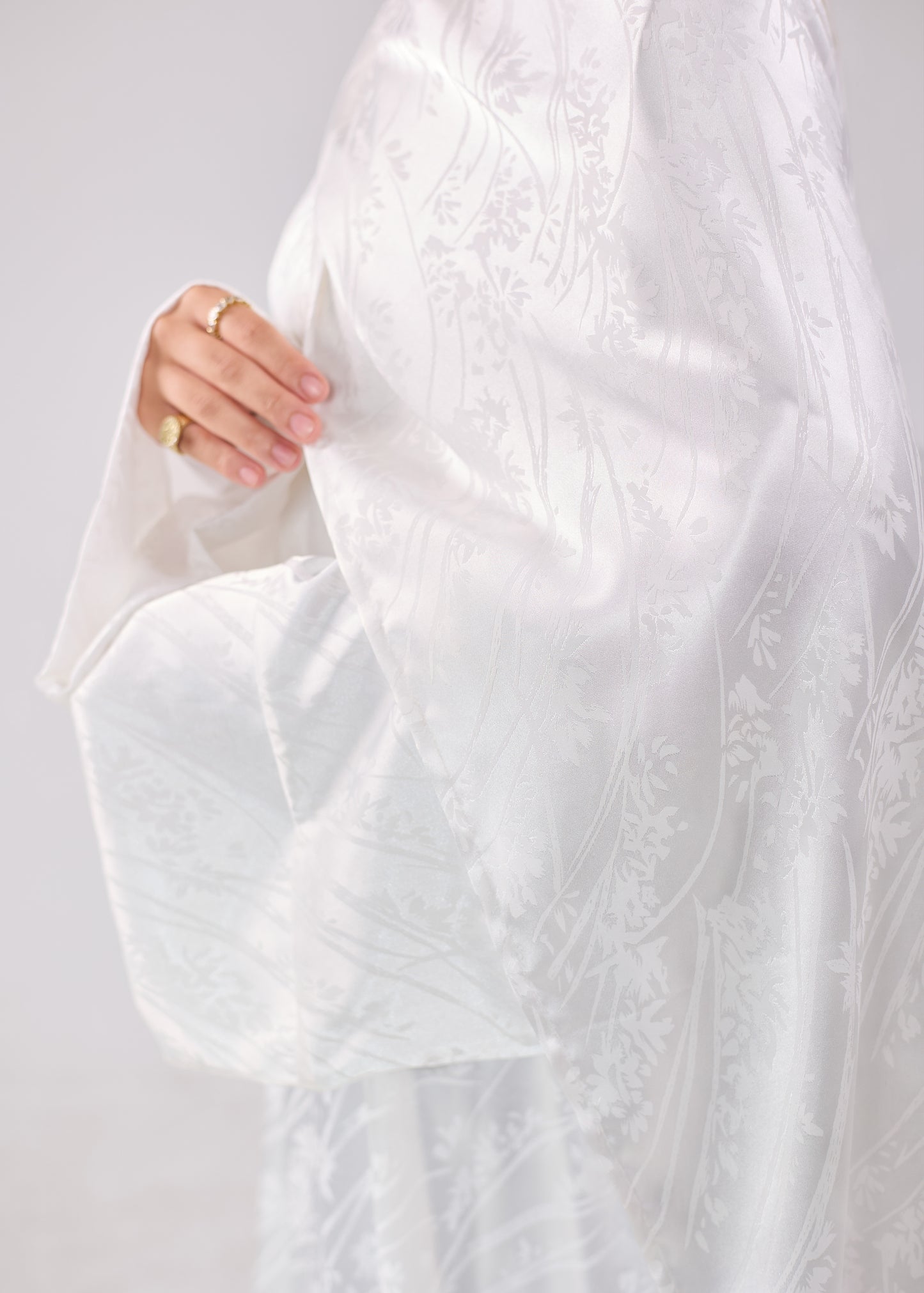 Satin Jacquard white
