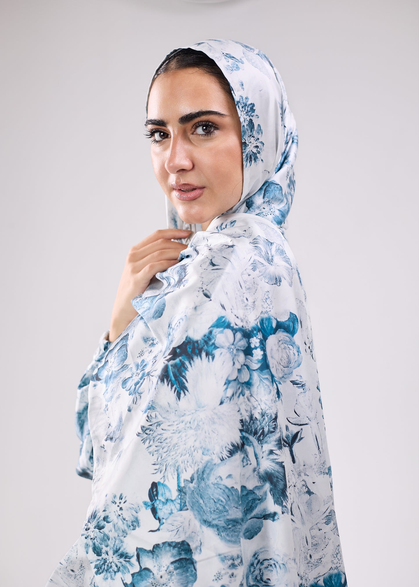 Rahaf Printed Satin Isdal