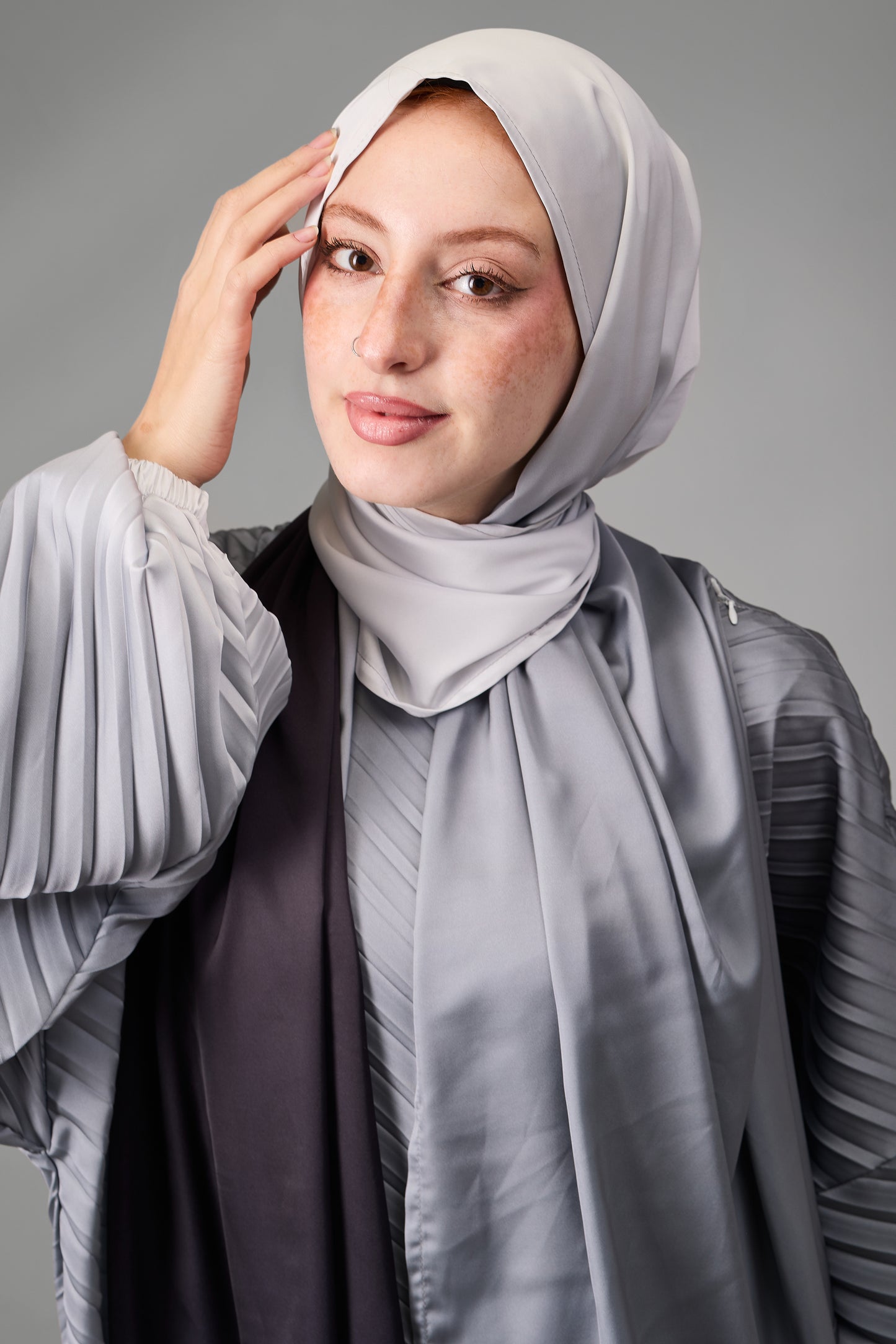 Gray to Black  Pleated satin