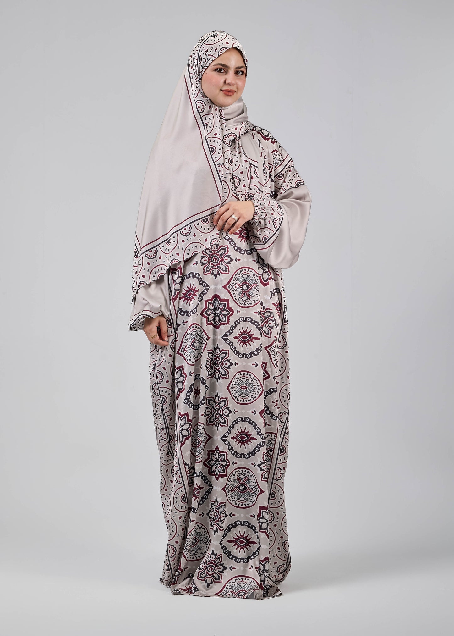 Amira Printed Satin Isdal