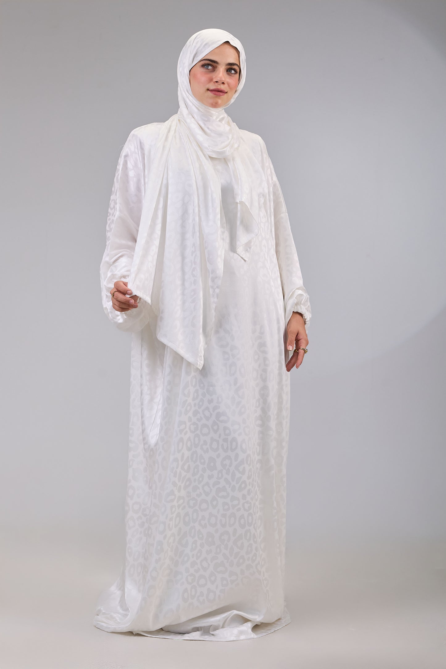 Satin Jacquard white