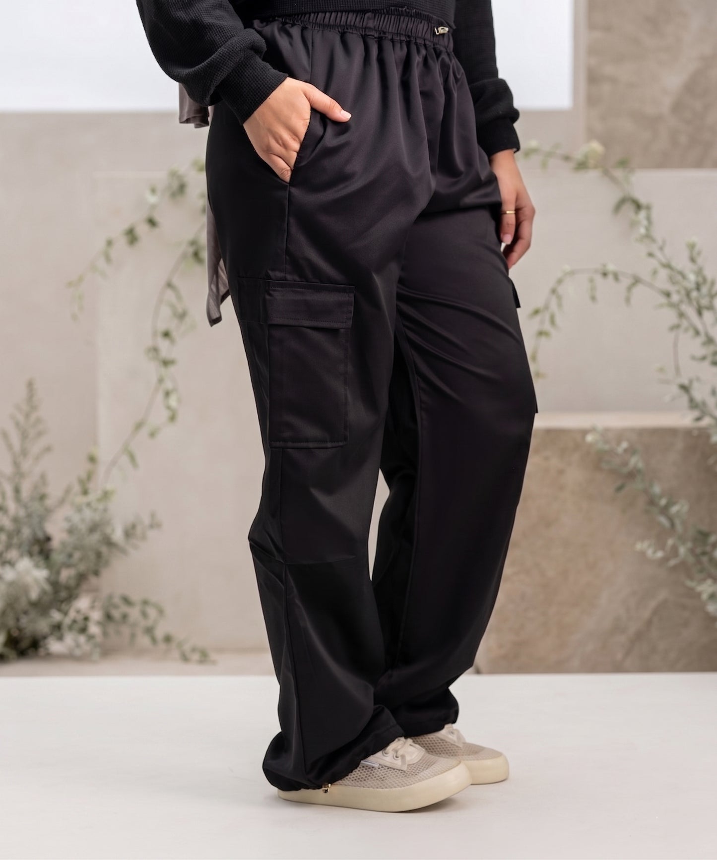Relaxed Fit Pocket Trousers