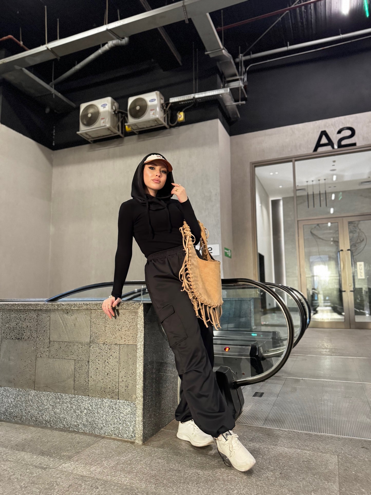 Relaxed Fit Pocket Trousers
