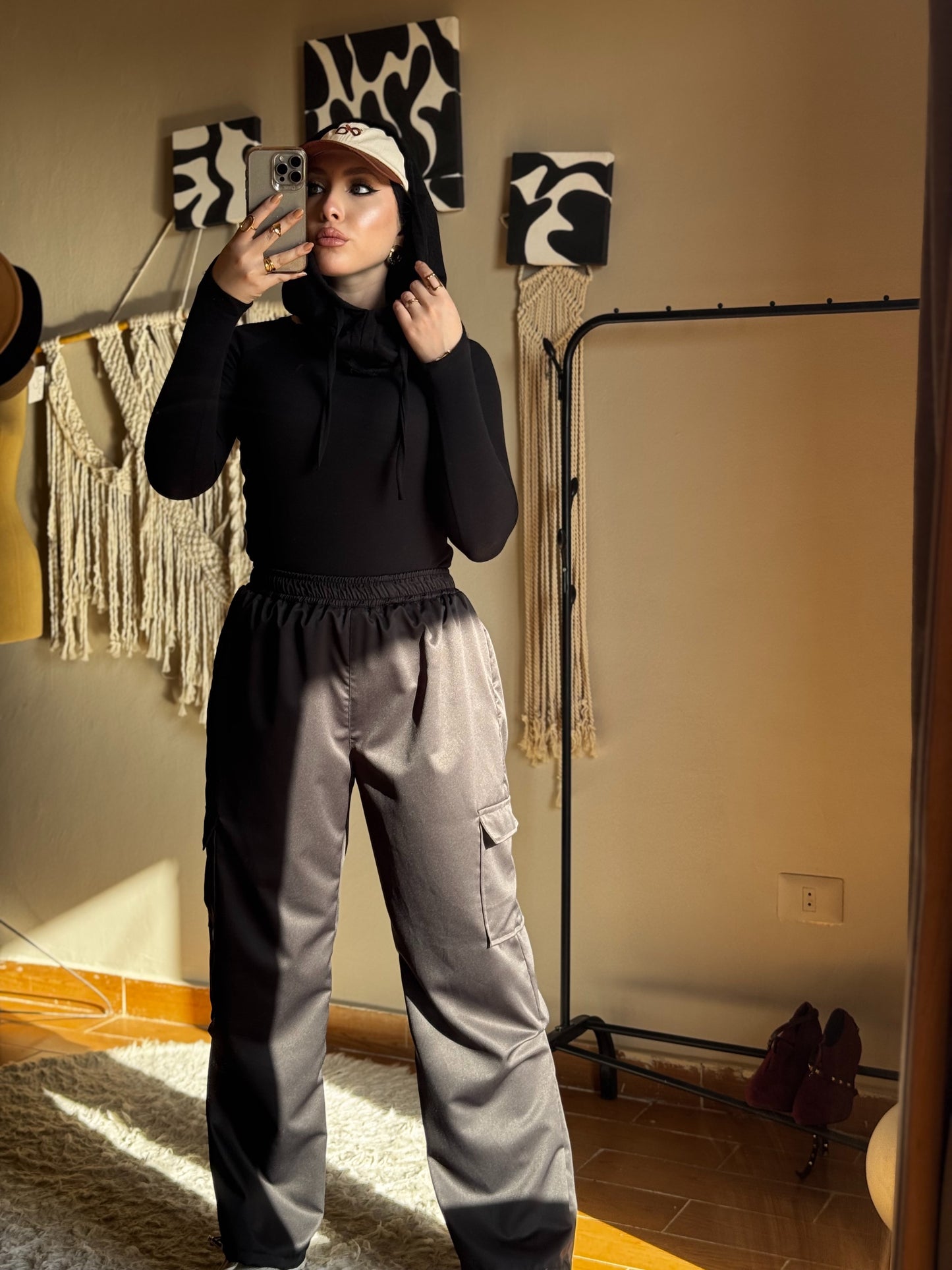 Relaxed Fit Pocket Trousers